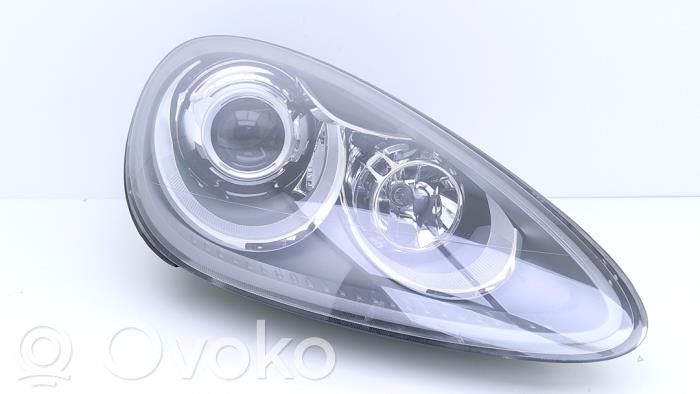 Porsche Cayenne (92A) Lampa przednia 