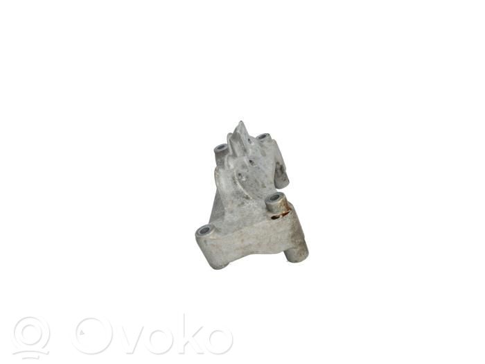 Opel Astra K Engine mount bracket 