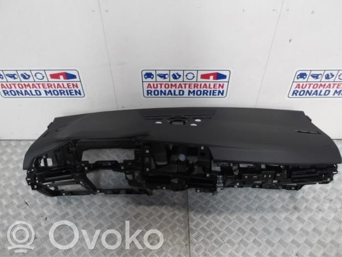 Volkswagen Golf VIII Panel de instrumentos 