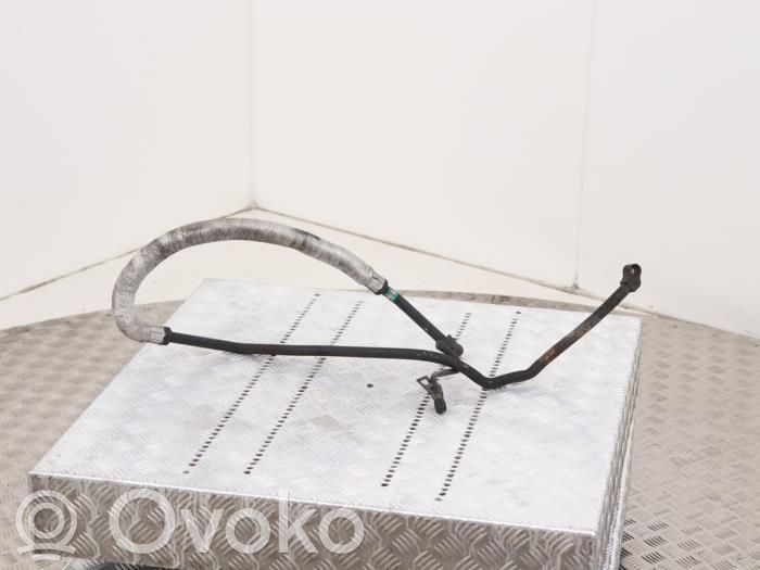 BMW 3 E46 Ilmastointilaitteen putki (A/C) 