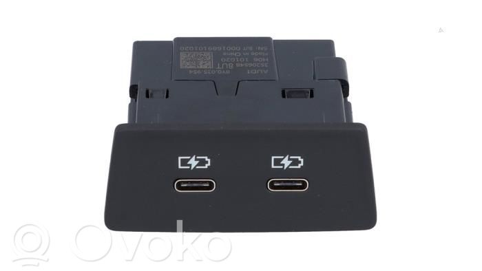 Audi A3 8Y Enchufe conector USB 