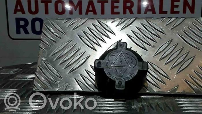 Volkswagen Golf I Korek zbiornika wyrównawczego chłodziwa 