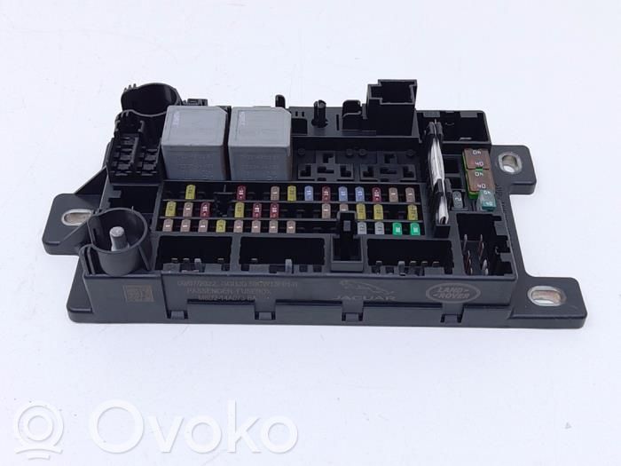 Fuse box set   M8D214A073BA