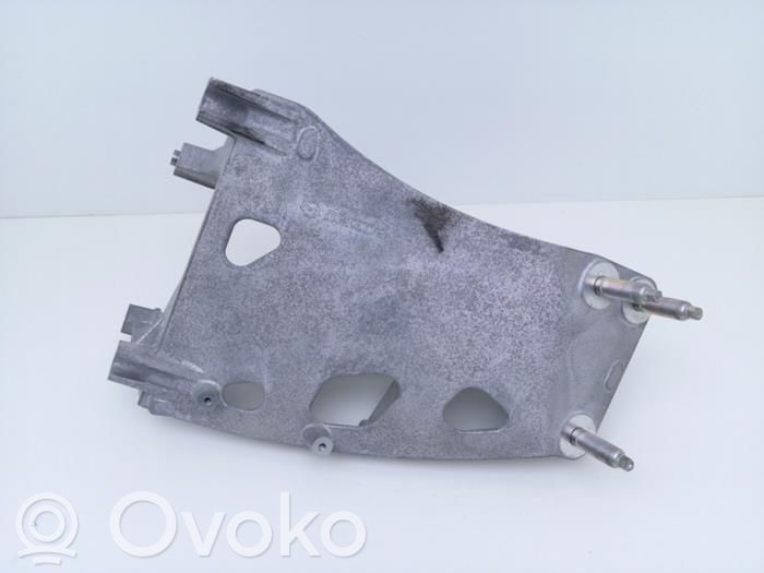 Mazda MX-30 Engine mount bracket 