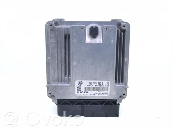 Volkswagen Touareg II Engine control unit/module 