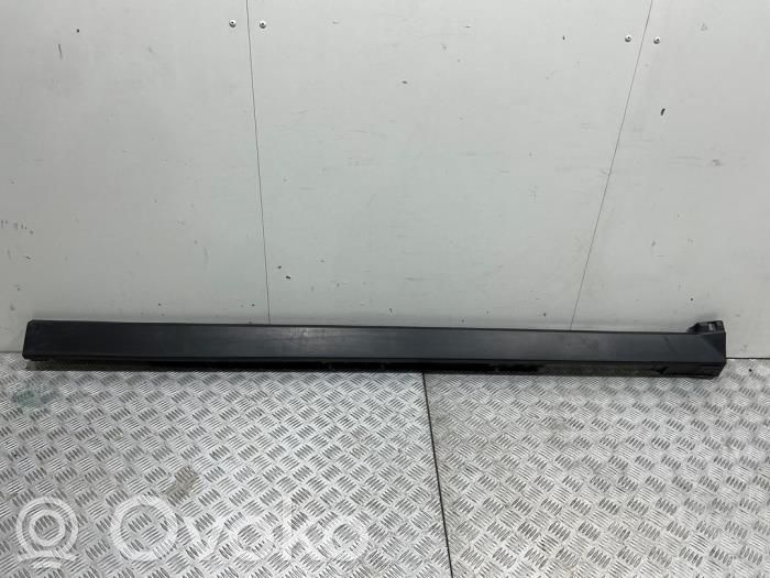 Land Rover Range Rover Velar Sottoporta 
