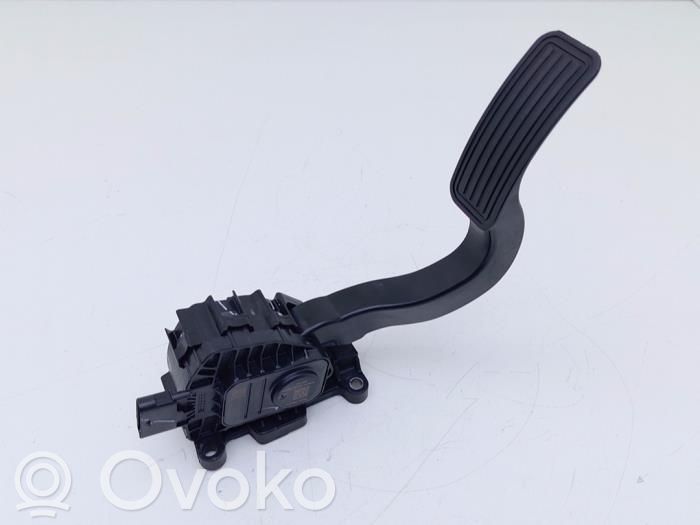 Tesla Model 3 Akseleratora pedālis 