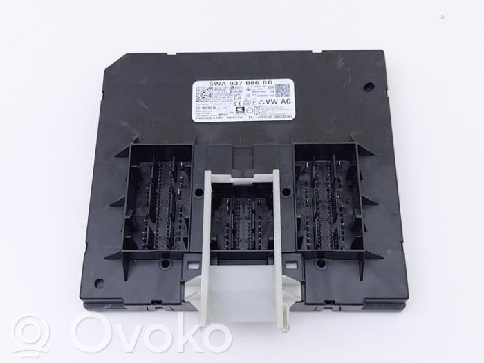 Volkswagen Caddy Central body control module 