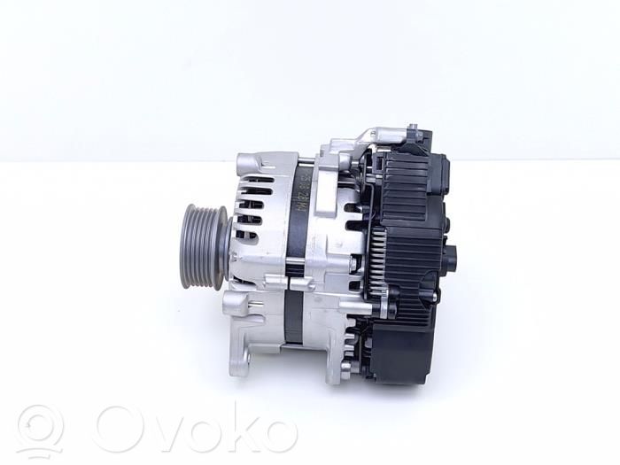 Volkswagen Golf VIII Alternator 