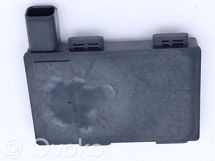 Sensor de radar Distronic   ML3T9G768AL
