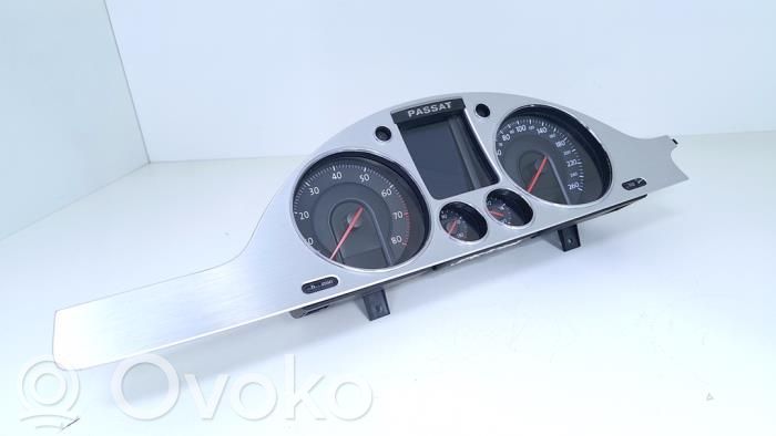 Volkswagen PASSAT B6 Tachimetro (quadro strumenti) 