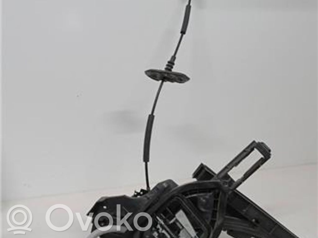 Ford Focus Takaoven lukko 