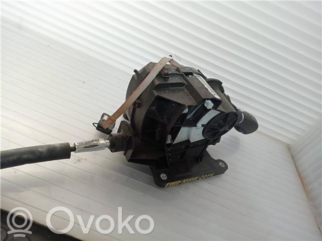 Pavarų perjungimo traukė   9V417C453EB