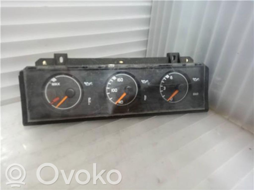 Velocímetro (tablero de instrumentos)