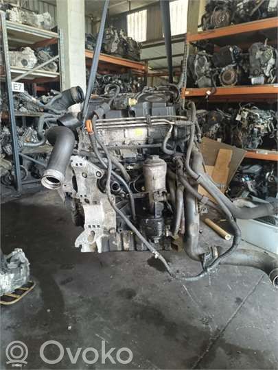 Двигатель в сборе