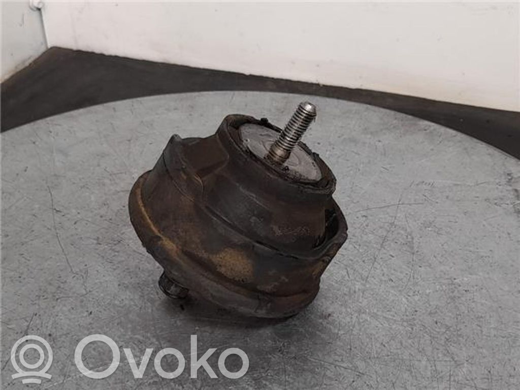 BMW 3 E46 Engine mount bracket 