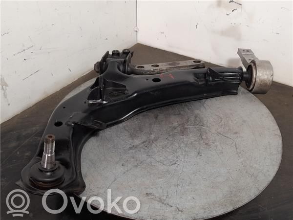 Nissan Primera Querlenker Achsschenkel vorne 