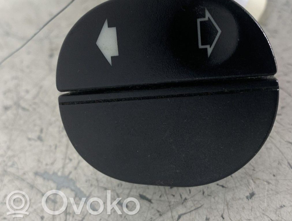 Ford Fiesta Electric window control switch 