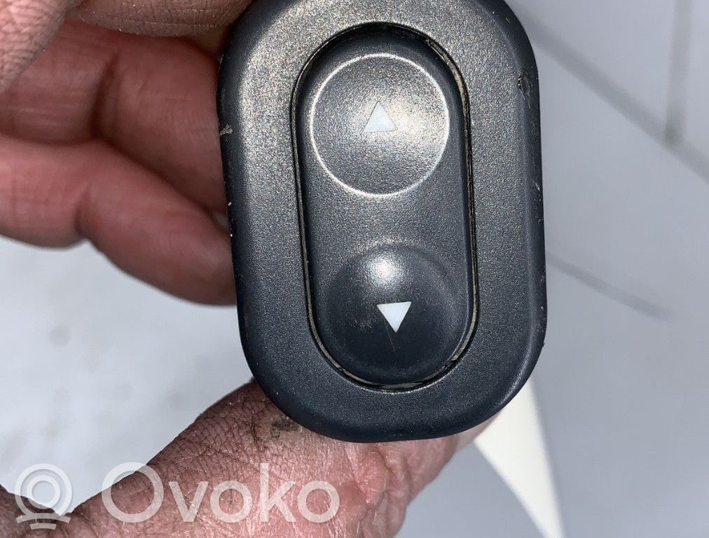 Fiat Punto (176) Comutator comandă geamuri electrice 