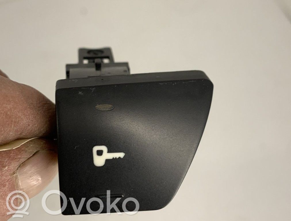 Peugeot 307 Central locking switch button 