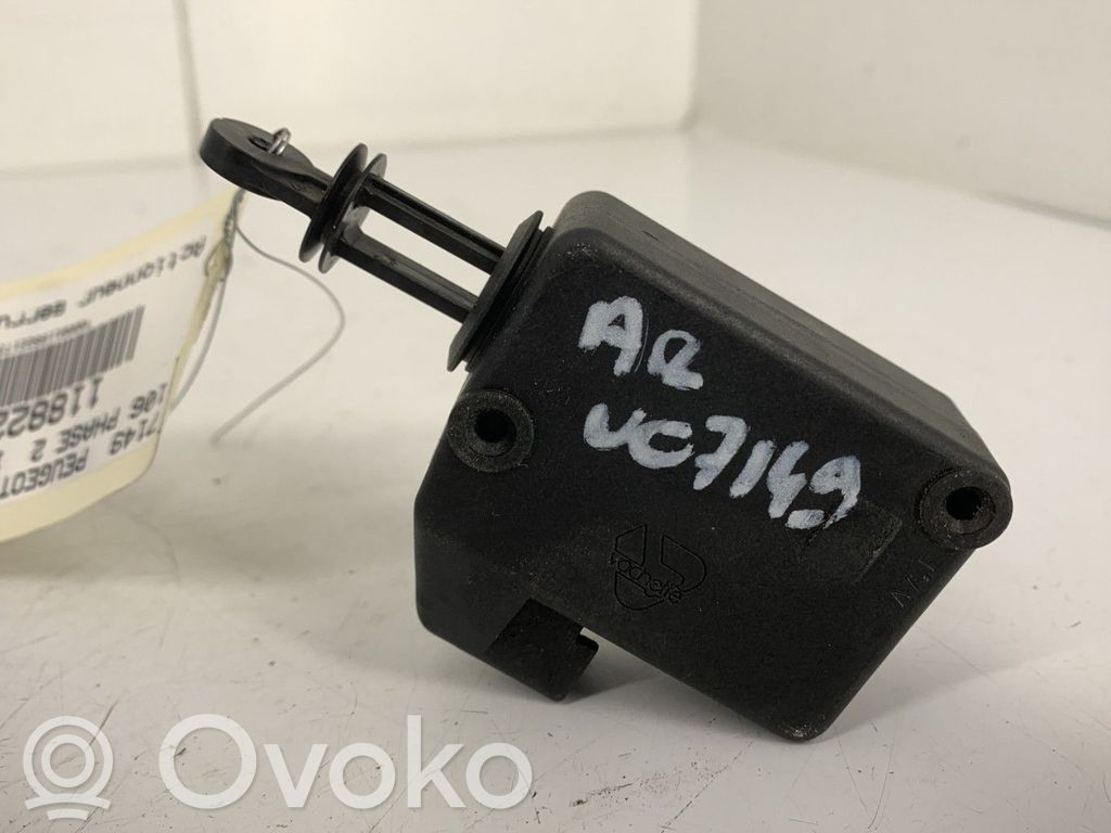 Peugeot 106 Tailgate/trunk/boot exterior handle 
