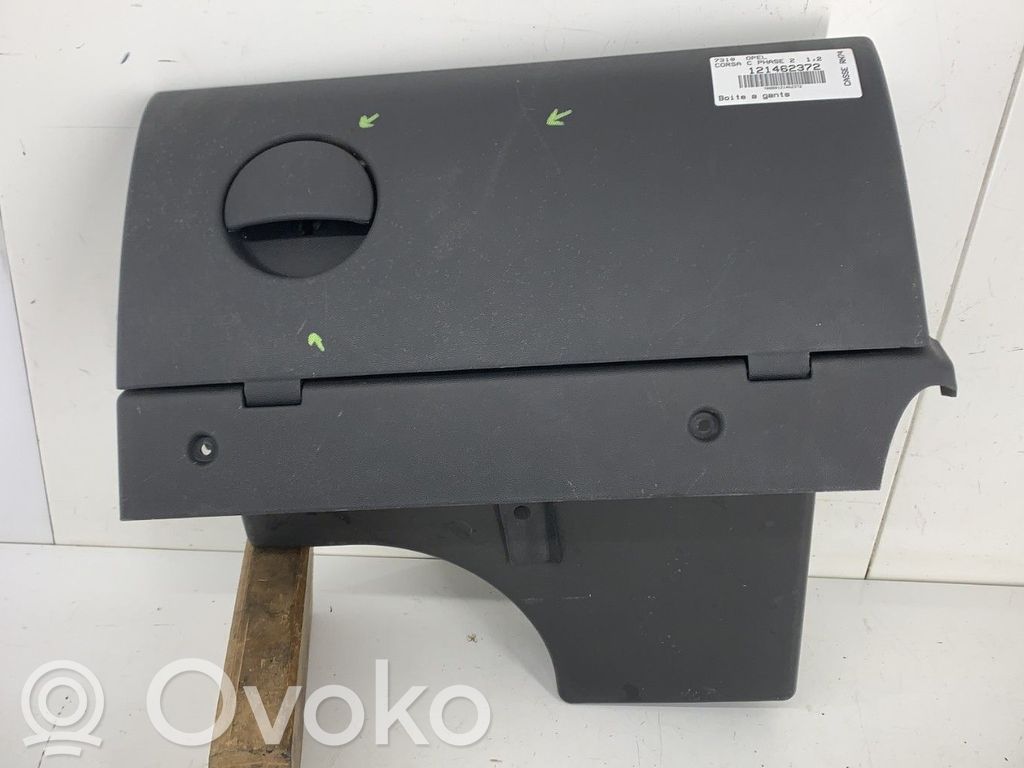 Opel Corsa C Juego guantera 