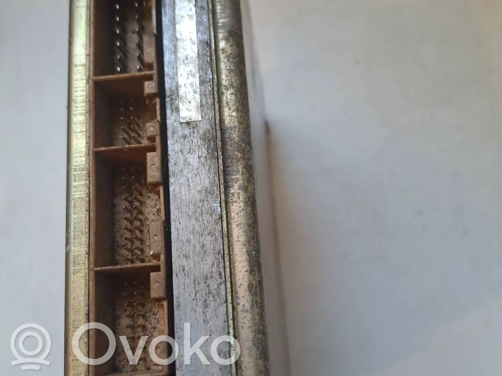 Engine control unit/module   4A0906266AA,MMS201