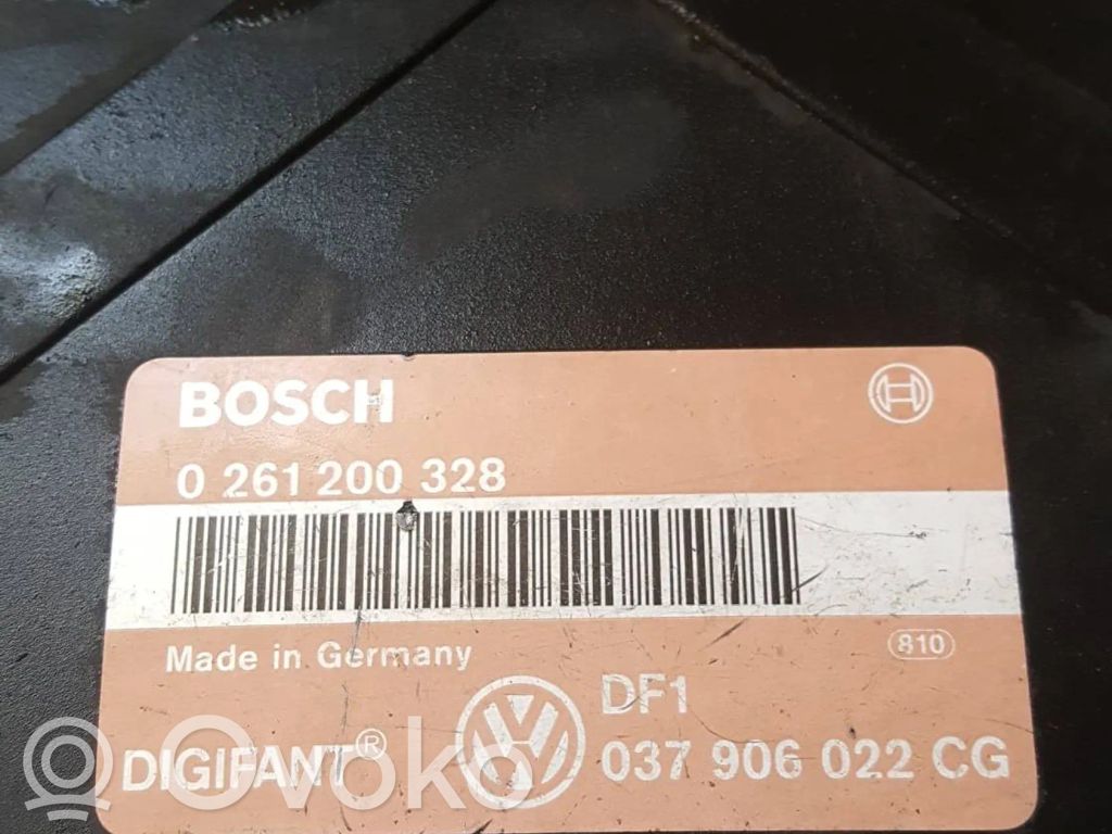 Audi 80 90 S2 B4 Engine control unit/module 