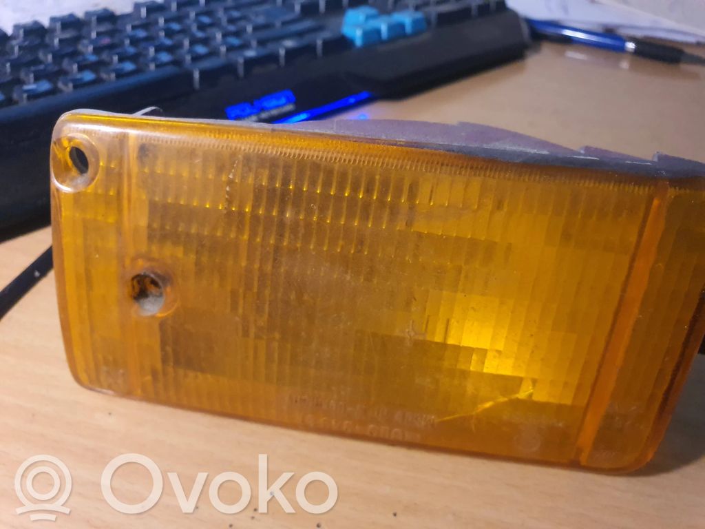 Etusuuntavilkku   811953050E
