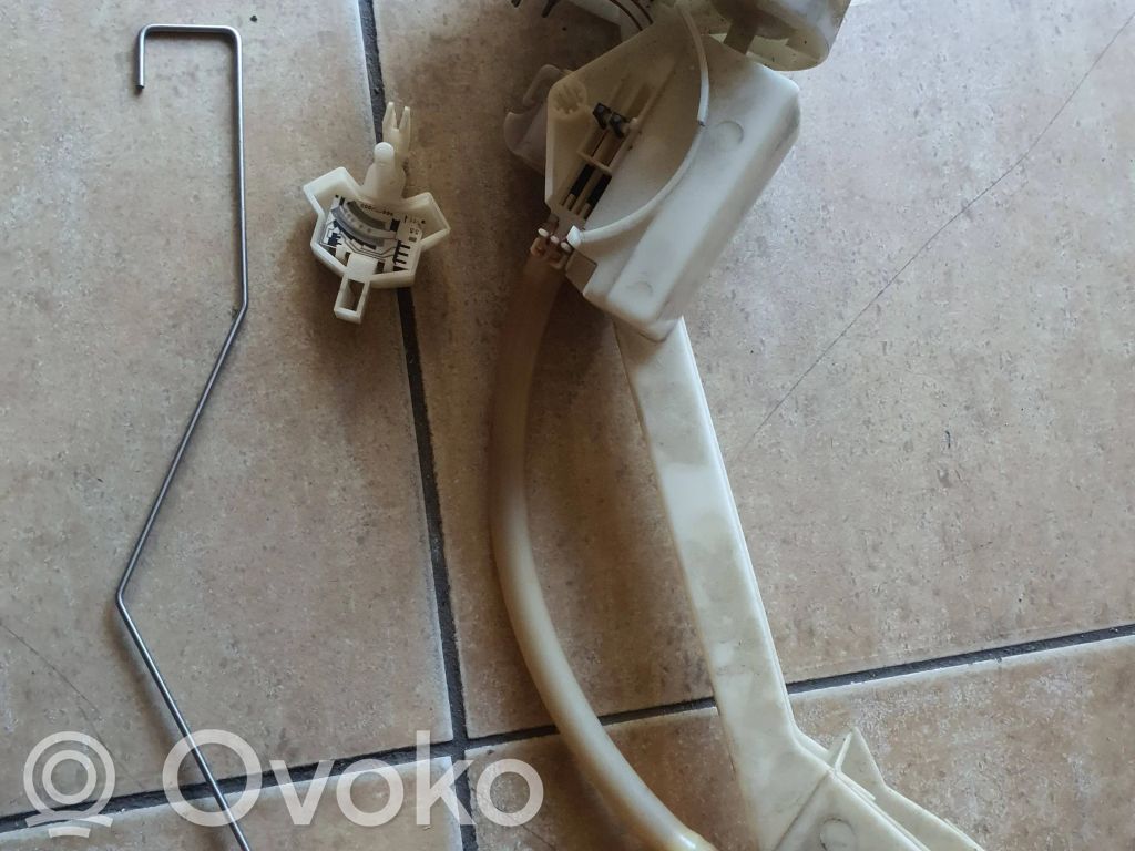 Sensor de nivel de combustible   8D0919673N