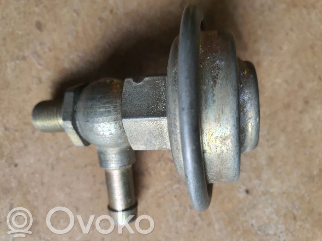 BMW 7 E32 Injection de carburant 