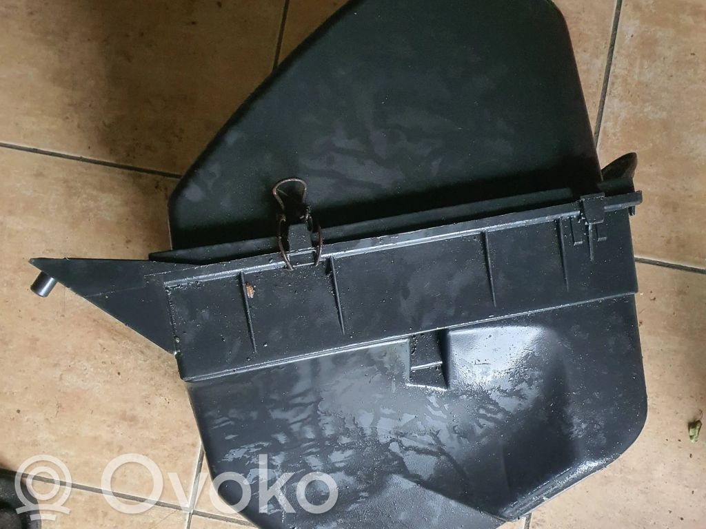 Audi 100 S4 C4 Obudowa filtra powietrza 