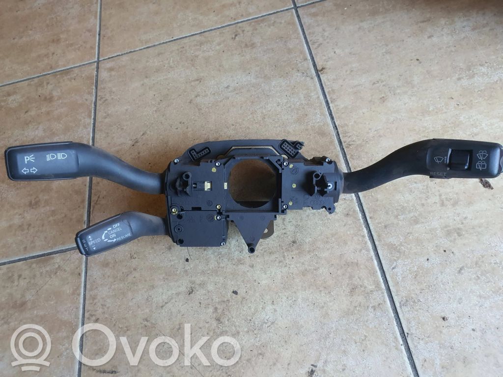 Lenkwinkelsensor   64068001