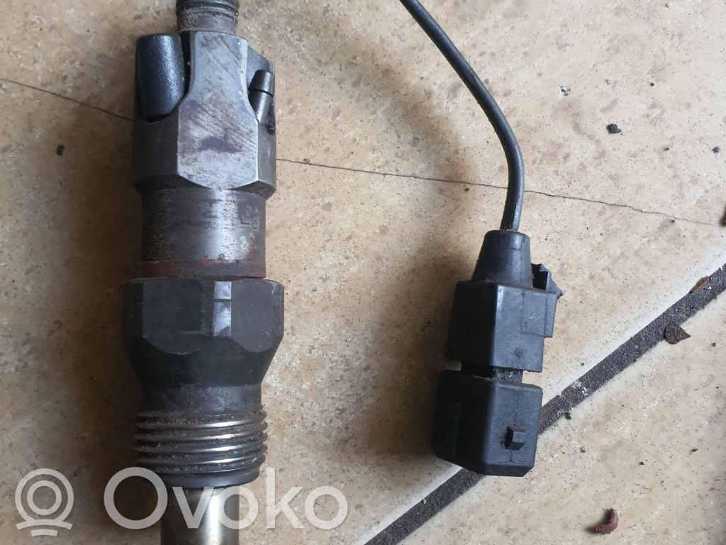 Volvo S40, V40 Inyector de combustible 