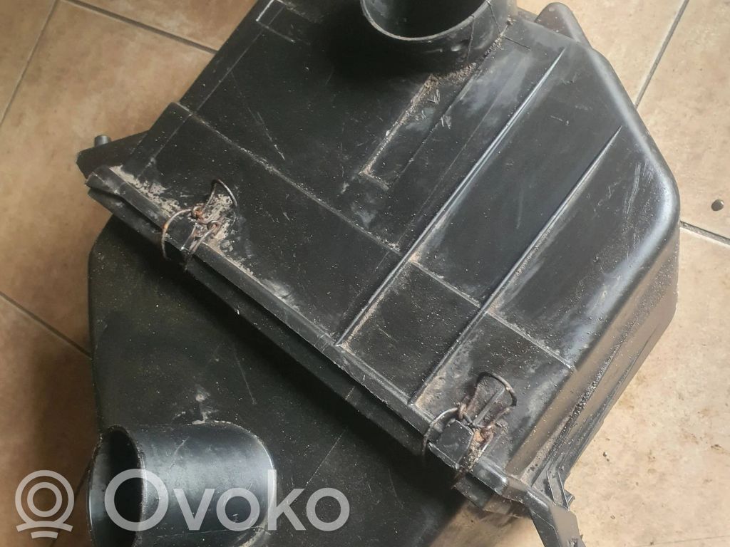 Audi 100 S4 C4 Obudowa filtra powietrza 