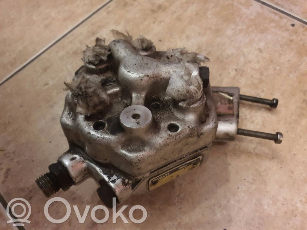 Audi 80 90 B3 Kraftstoffverteiler Einspritzleiste 