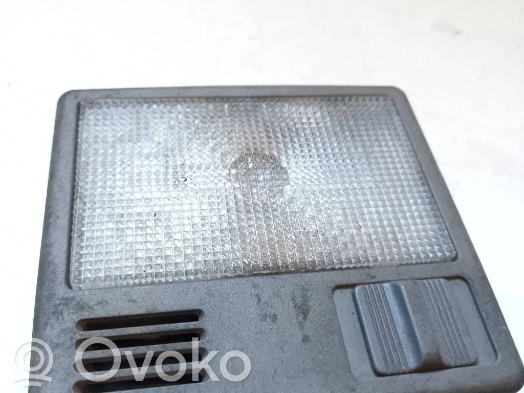 Audi A6 S6 C4 4A Luz del asiento trasero 