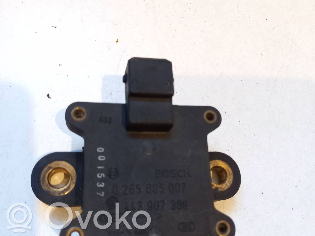 Audi A6 S6 C4 4A Vakaajan pitkittäiskiihtyvyystunnistin (ESP) 