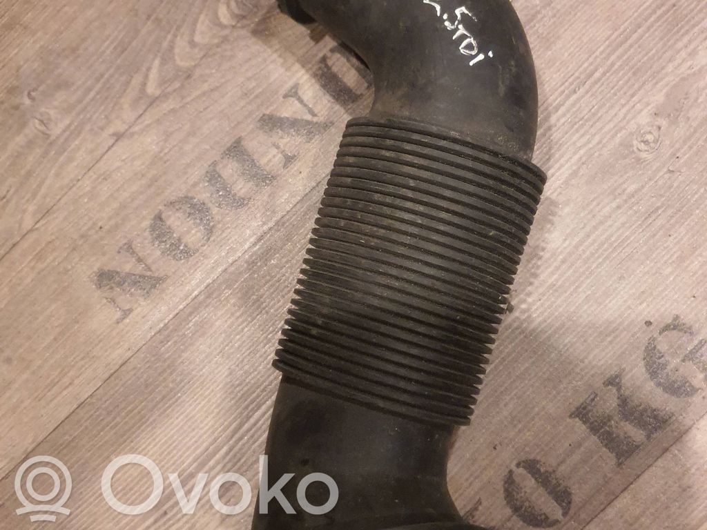 Audi A8 S8 D2 4D Ilmanoton letku 