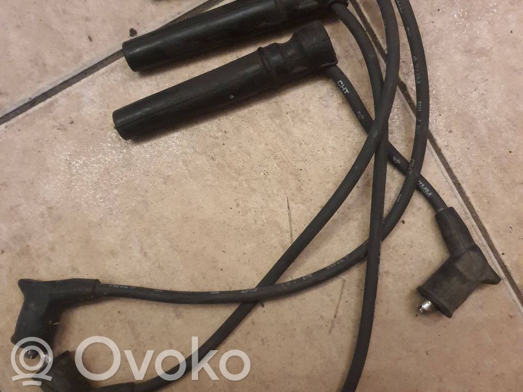 Sytytystulpan johdot   7MM11,7MM31,7MM12,7MM4