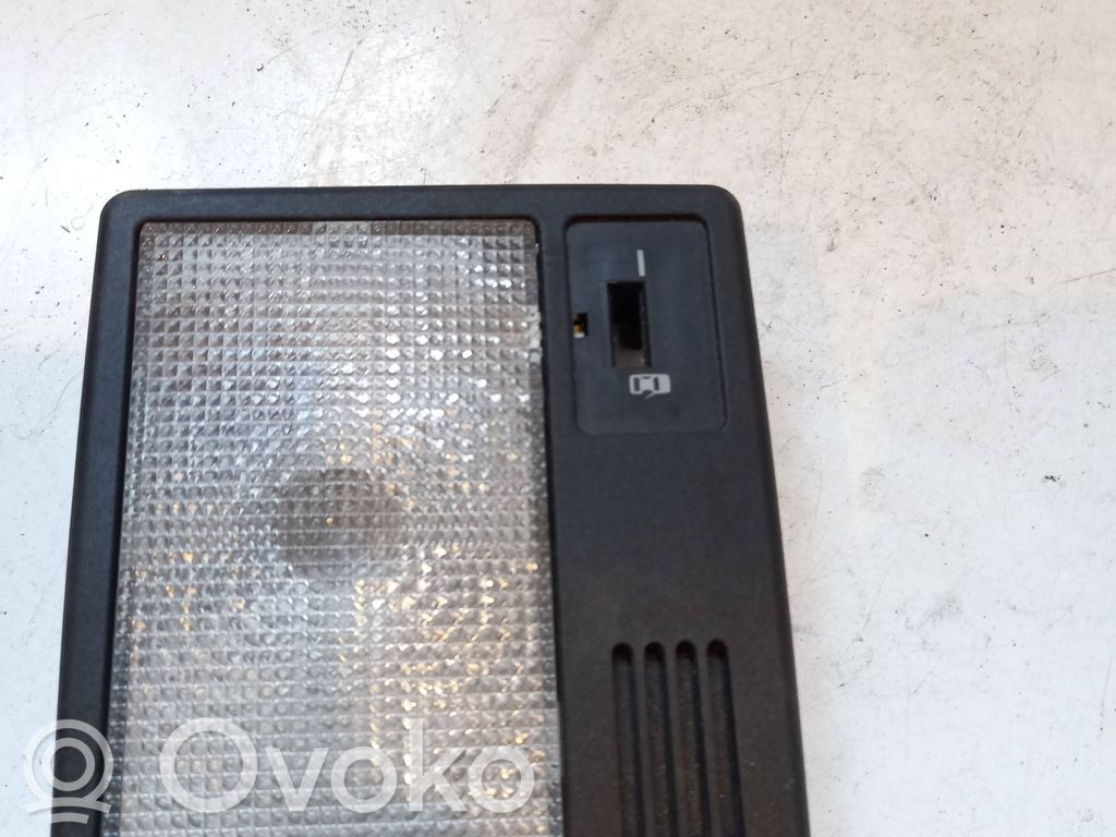Audi A6 S6 C4 4A Luz del asiento trasero 