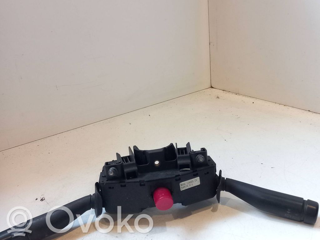 Ford Escort Interruptor/palanca de limpiador de luz de giro 