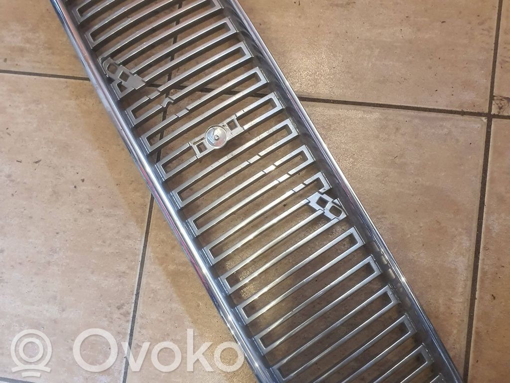 Volvo V50 Front grill 