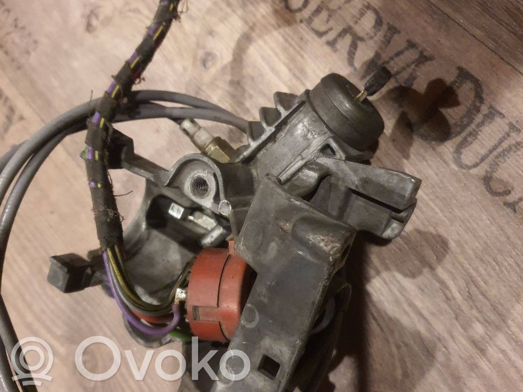 BMW X5 E53 Virtalukko 