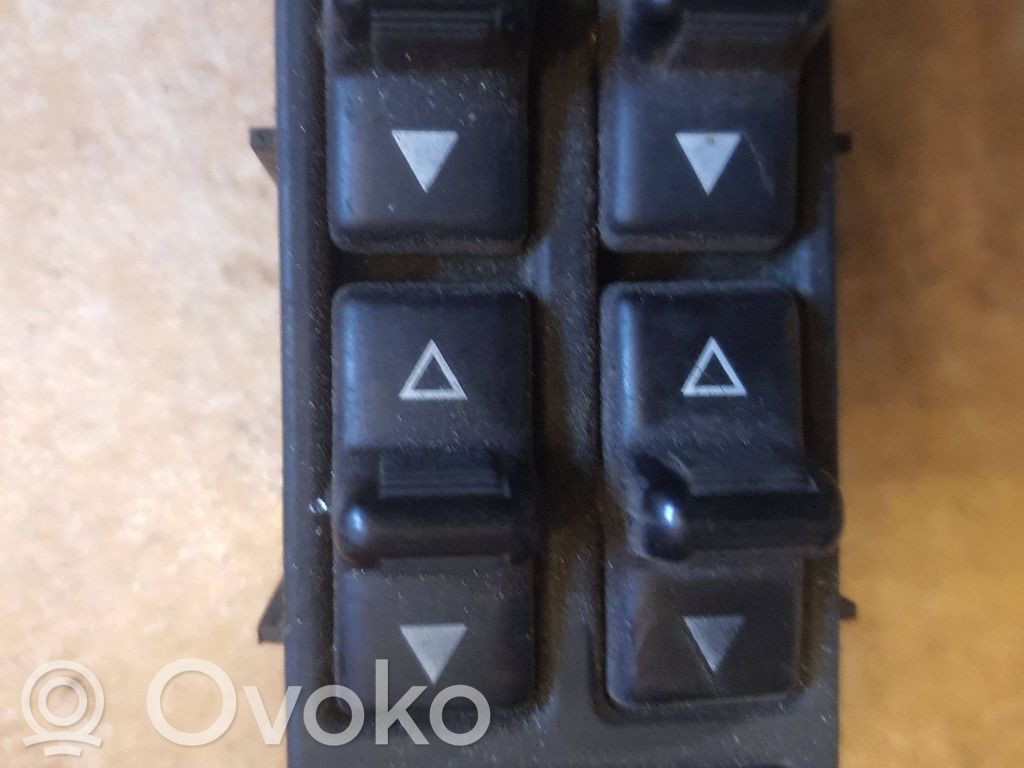 Jeep Cherokee Electric window control switch 