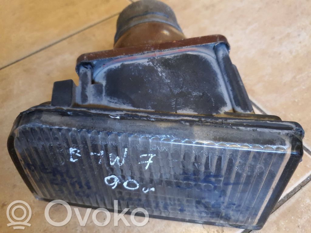 BMW 7 E32 Światło przeciwmgłowe przednie 