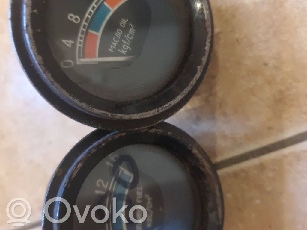 UAZ 2103 Tepalo slėgio daviklis 