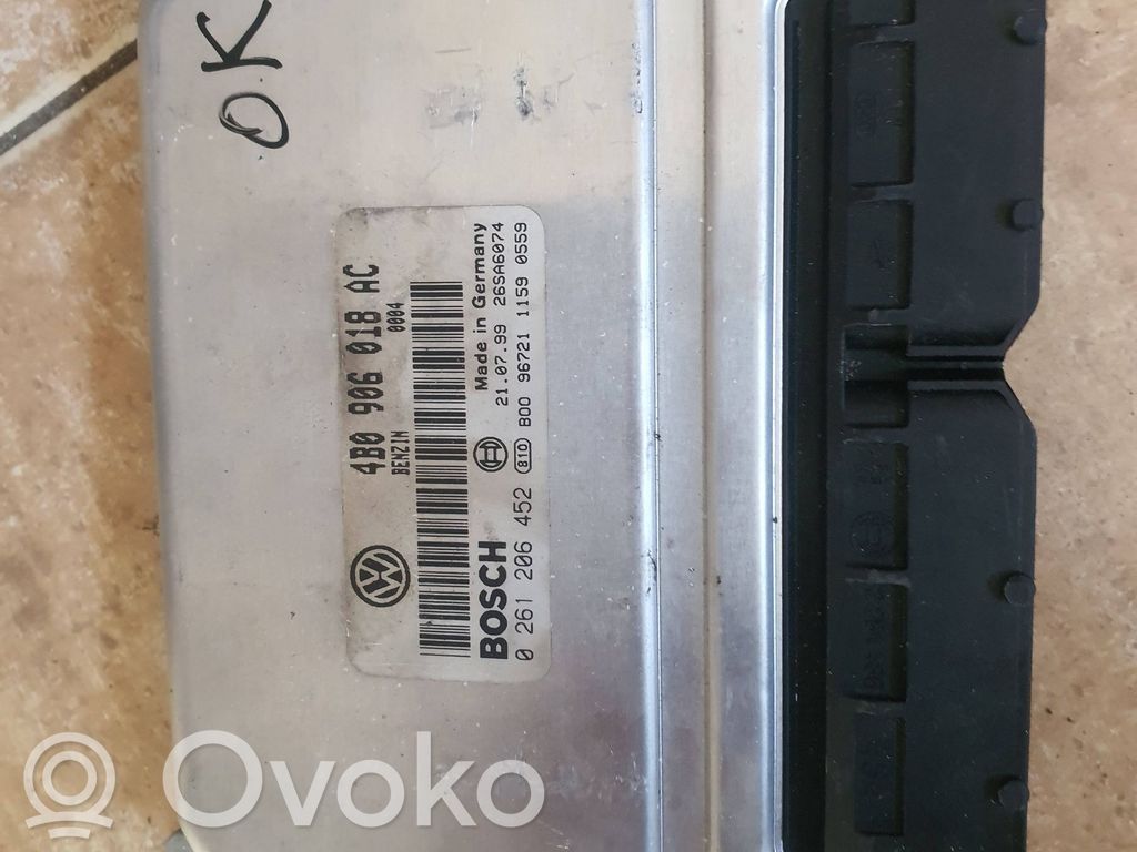 Volkswagen PASSAT B5 Engine control unit/module 