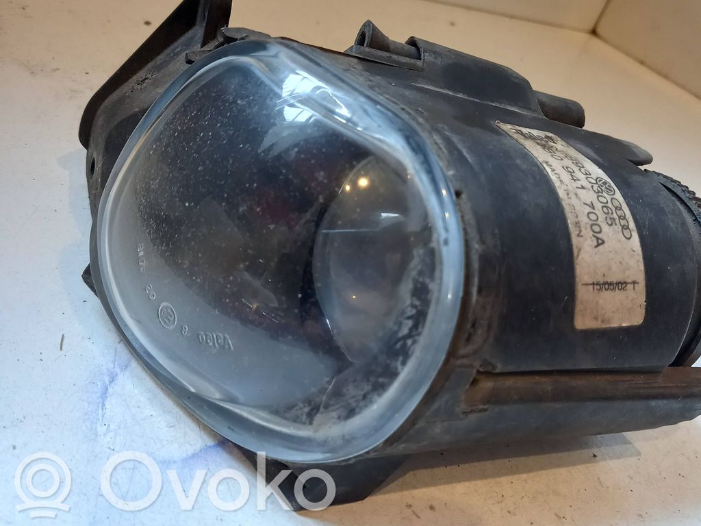 Front fog light   4B0941700A,89303065