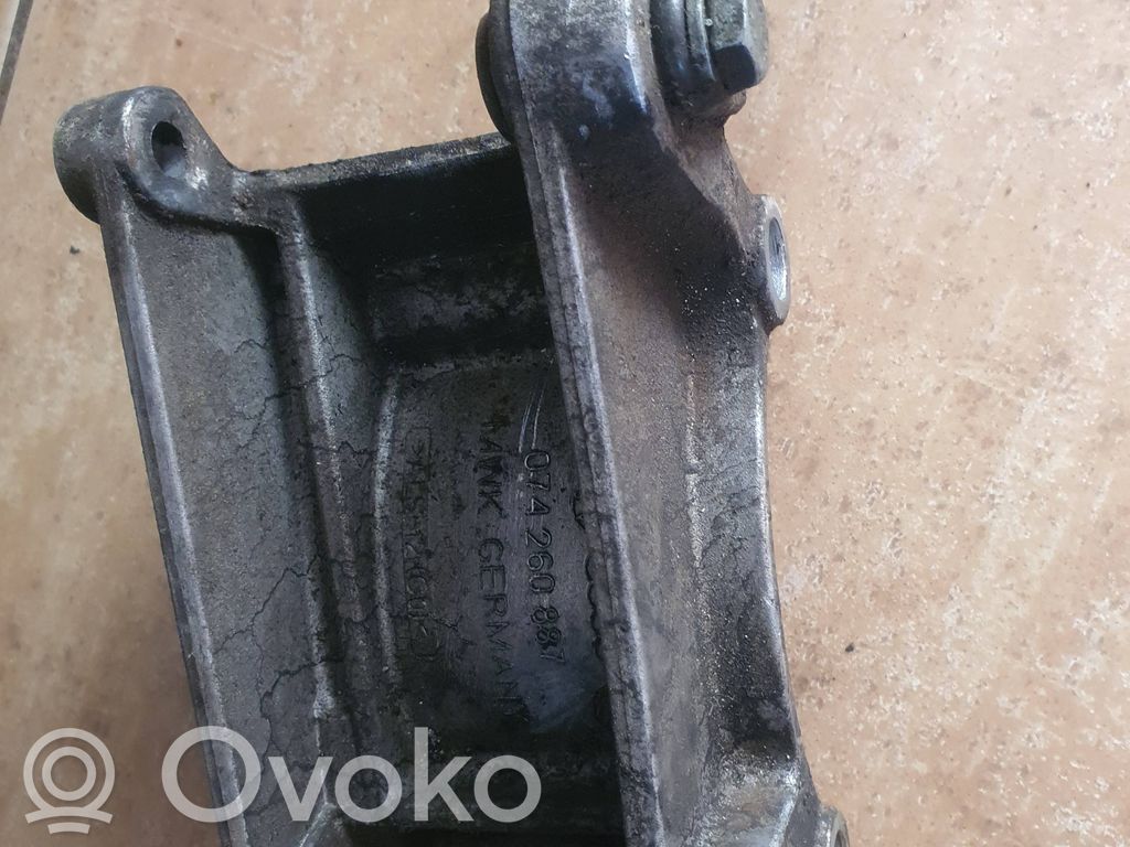 Volkswagen Transporter - Caravelle T4 A/C compressor mount bracket 